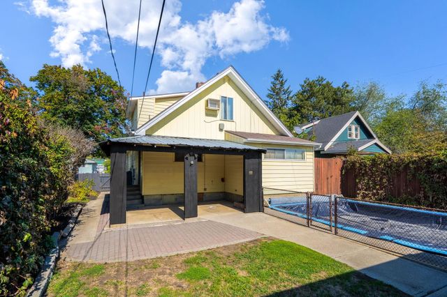 2617 W Cleveland Ave, Spokane, WA 99205