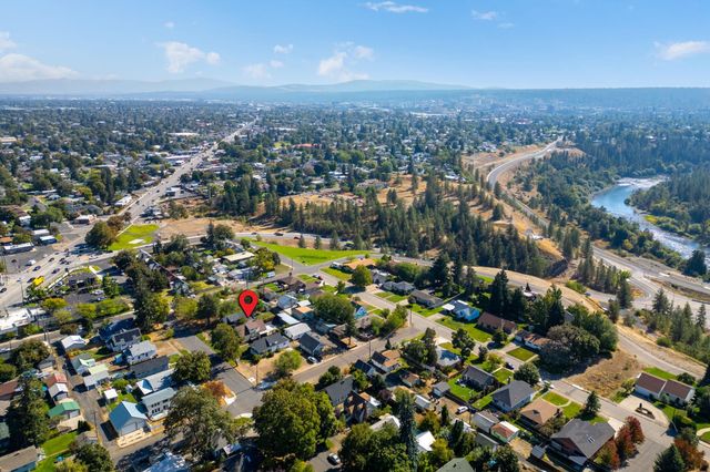 2617 W Cleveland Ave, Spokane, WA 99205