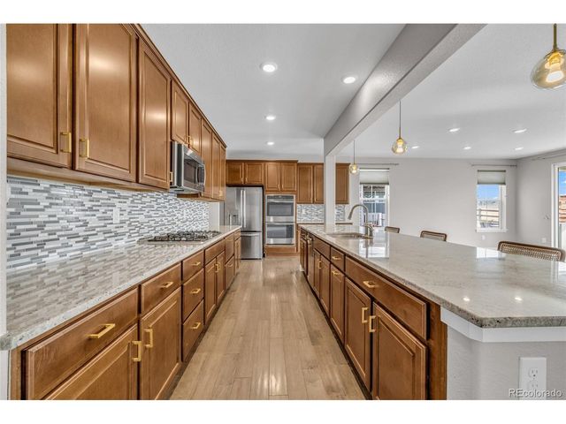 980 Sandstone Cir, Erie, CO 80516