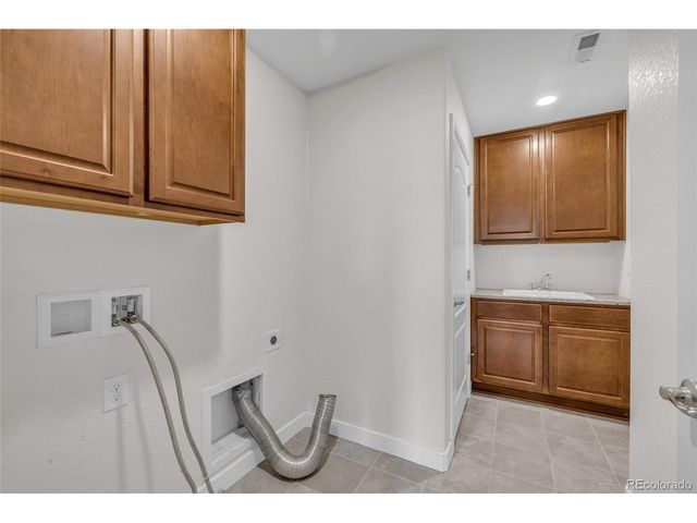 980 Sandstone Cir, Erie, CO 80516