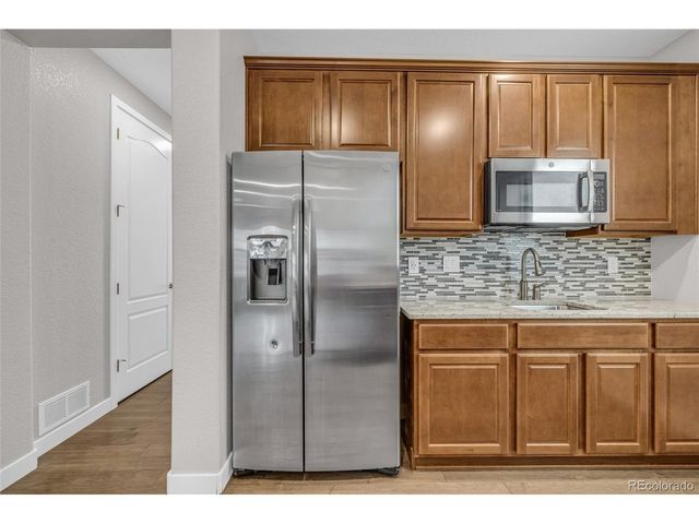 980 Sandstone Cir, Erie, CO 80516