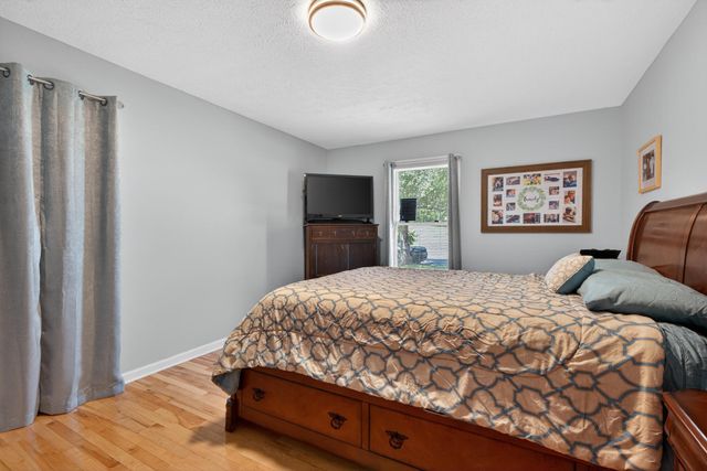 1136 Chinoe Road, Lexington, KY 40502