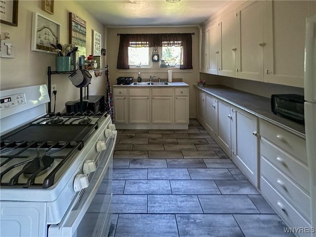 67 Maple Avenue, Pomfret, NY 14063