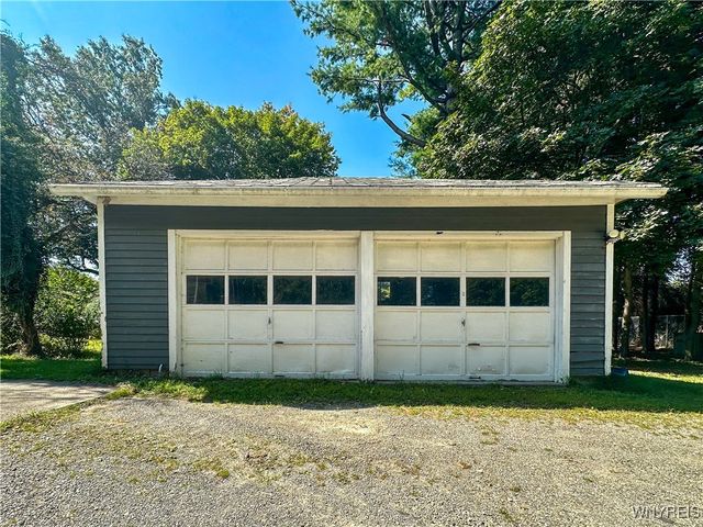 67 Maple Avenue, Pomfret, NY 14063