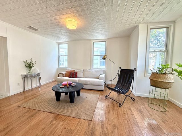 48 Elmendorf Street, Kingston, NY 12401