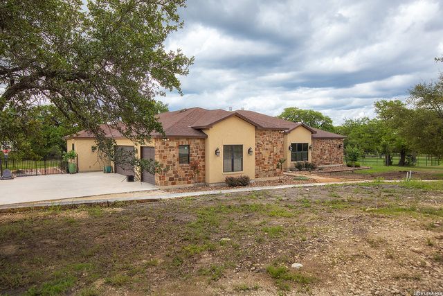 1006 State Highway 46 E., Boerne, TX 78006