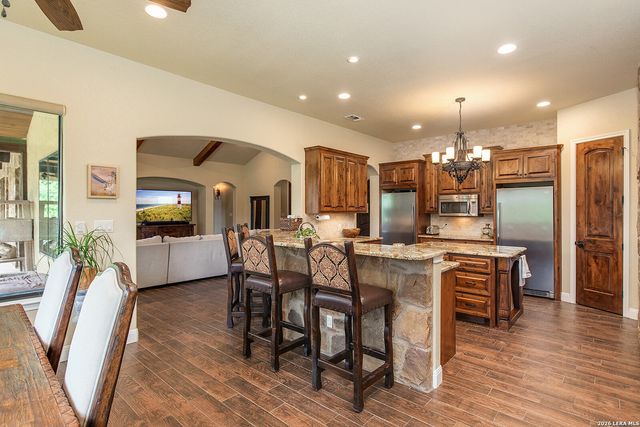 1006 State Highway 46 E., Boerne, TX 78006