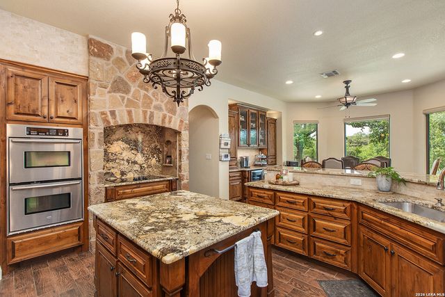 1006 State Highway 46 E., Boerne, TX 78006