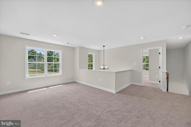 126 HICKORY LN, Bumpass, VA 23024
