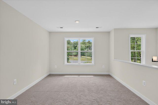 126 HICKORY LN, Bumpass, VA 23024