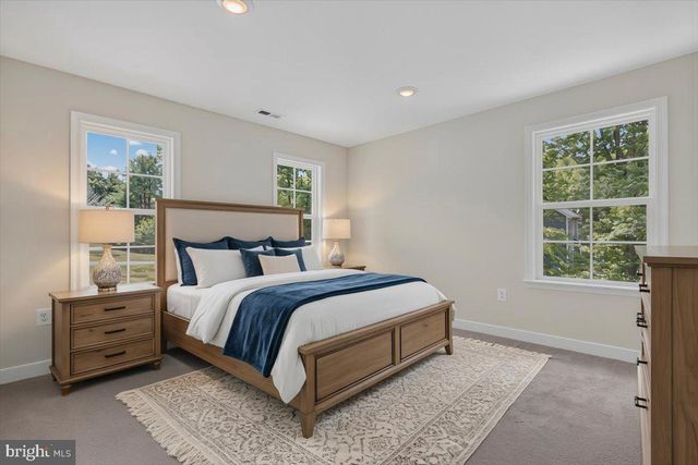 126 HICKORY LN, Bumpass, VA 23024