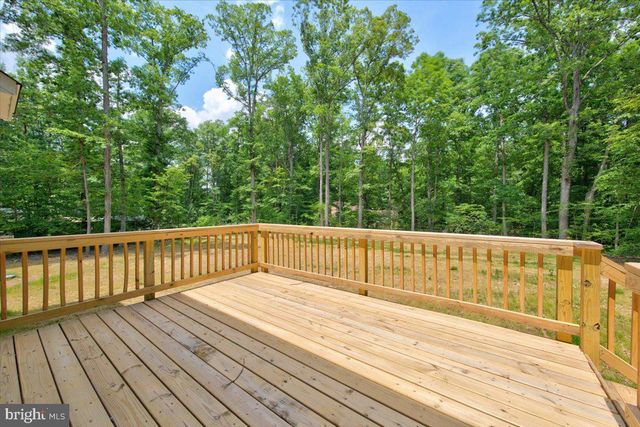 126 HICKORY LN, Bumpass, VA 23024