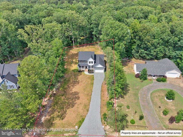 126 HICKORY LN, Bumpass, VA 23024
