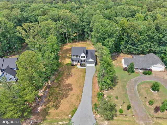 126 HICKORY LN, Bumpass, VA 23024