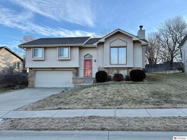 5763 N 130th Street, Omaha, NE 68164
