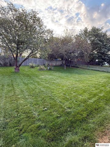 5763 N 130th Street, Omaha, NE 68164