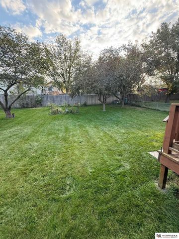 5763 N 130th Street, Omaha, NE 68164