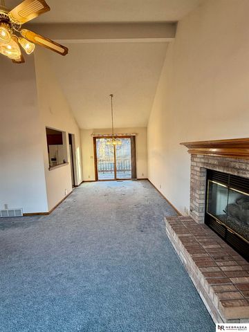 5763 N 130th Street, Omaha, NE 68164