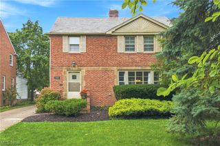 2368 Loyola Road, University Heights, OH 44118