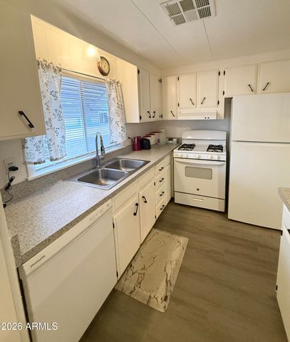 10701 N 99th Avenue 162, Peoria, AZ 85345