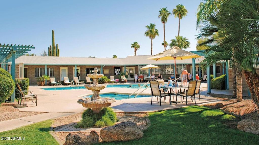 Image 16 of property listing at 10701 N 99th Avenue 162, Peoria, AZ 85345