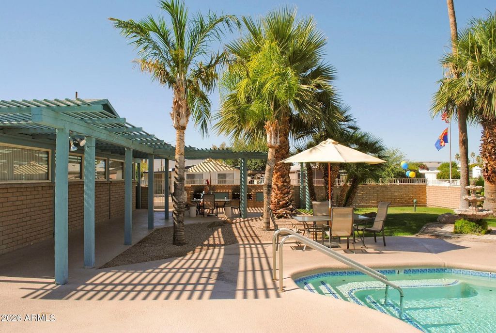 Image 18 of property listing at 10701 N 99th Avenue 162, Peoria, AZ 85345