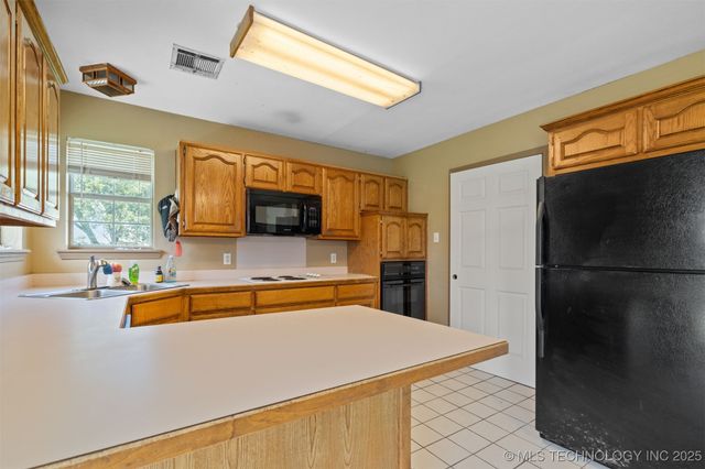 2606 Christy Lane, Durant, OK 74701