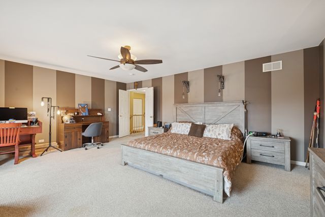 26334 W Silver Stream Drive, Channahon, IL 60410