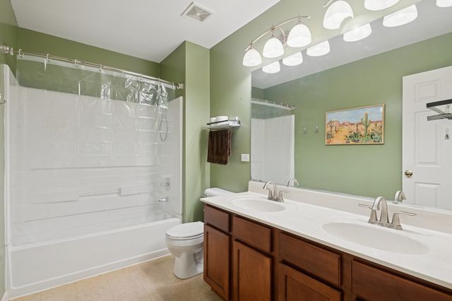 26334 W Silver Stream Drive, Channahon, IL 60410