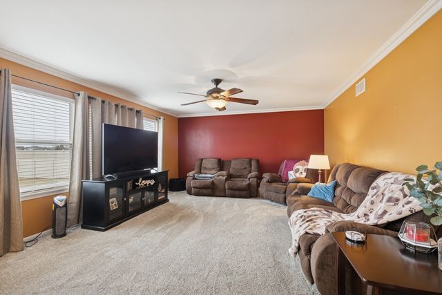 26334 W Silver Stream Drive, Channahon, IL 60410