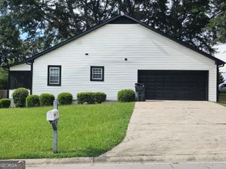 1800 Keenland Place, Lawrenceville, GA 30043