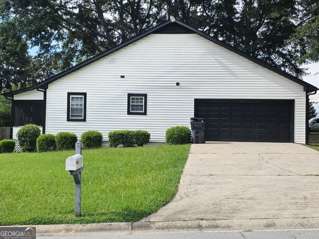 1800 Keenland Place, Lawrenceville, GA 30043