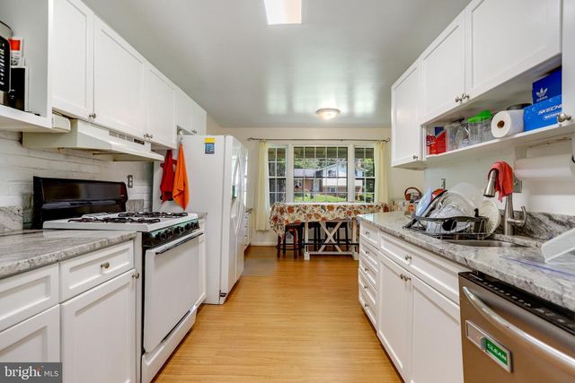 11802 ENID DR, Potomac, MD 20854