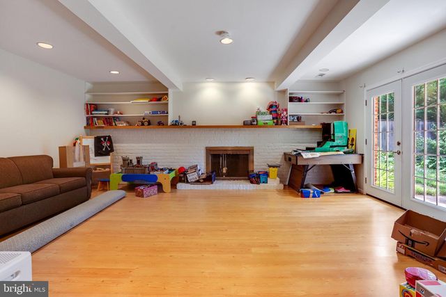11802 ENID DR, Potomac, MD 20854