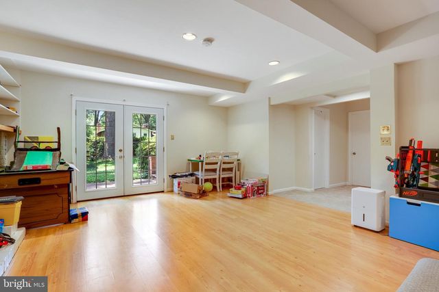 11802 ENID DR, Potomac, MD 20854
