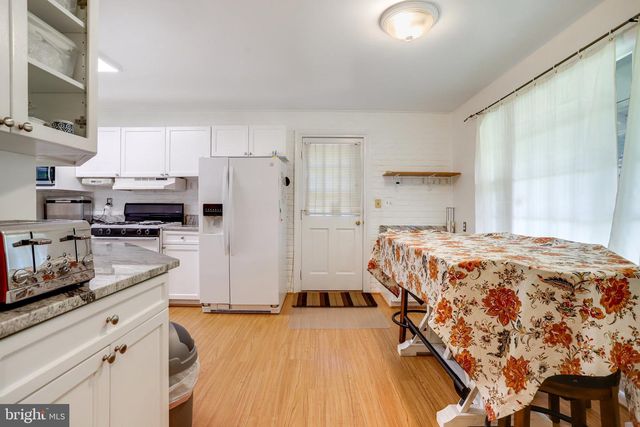11802 ENID DR, Potomac, MD 20854