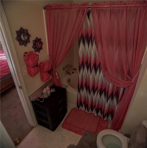 493 E LAKE Drive, Riverdale, GA 30274