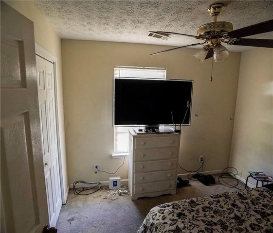 493 E LAKE Drive, Riverdale, GA 30274