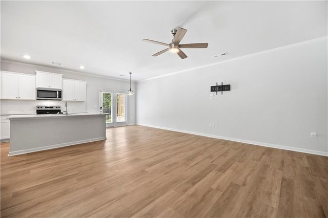 6710 Corryton Street, Flowery Branch, GA 30542