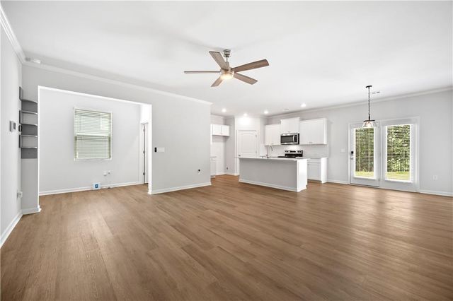 6710 Corryton Street, Flowery Branch, GA 30542