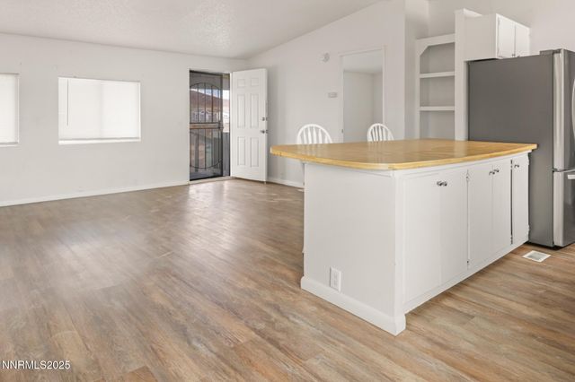 2880 Talapoosa Street, Silver Springs, NV 89429