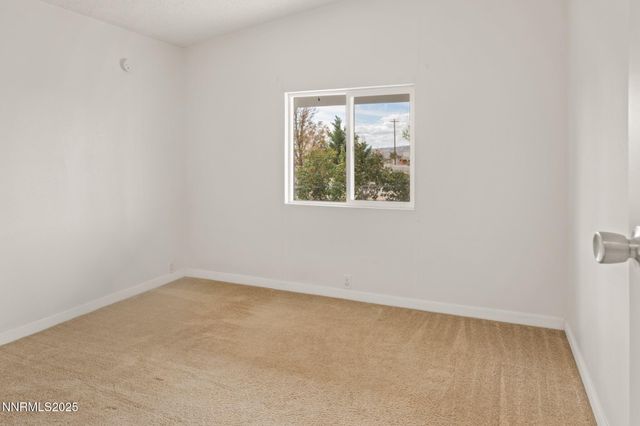 2880 Talapoosa Street, Silver Springs, NV 89429