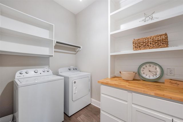 1721 Lakeside Harbor Court, League City, TX 77573