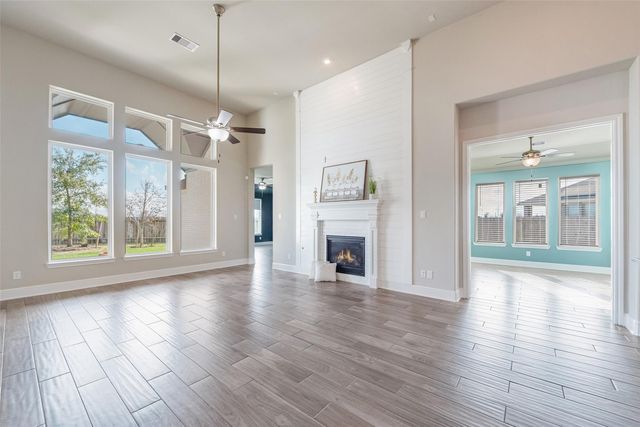 1721 Lakeside Harbor Court, League City, TX 77573