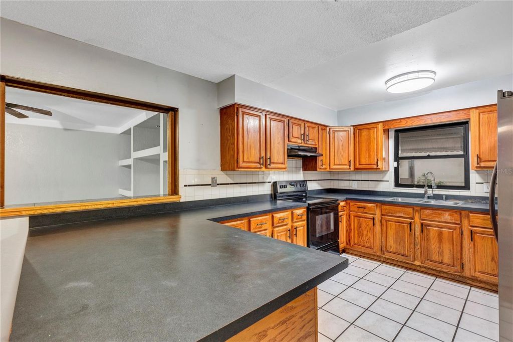 Image 11 of property listing at 7900 TOLEDO STREET, Orlando, FL 32822