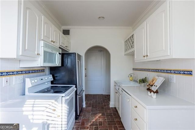 968 Saint Charles Avenue NE 216, Atlanta, GA 30306