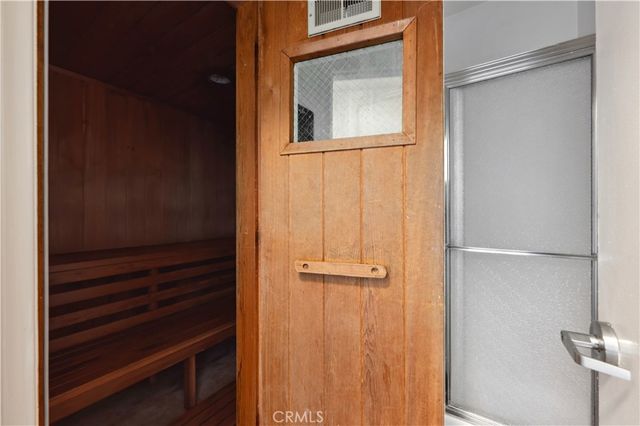 415 S Prospect Avenue 204, Redondo Beach, CA 90277