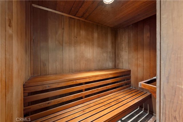 415 S Prospect Avenue 204, Redondo Beach, CA 90277