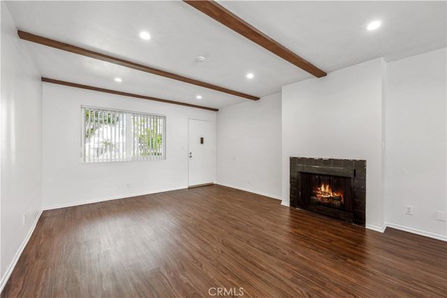 415 S Prospect Avenue 204, Redondo Beach, CA 90277