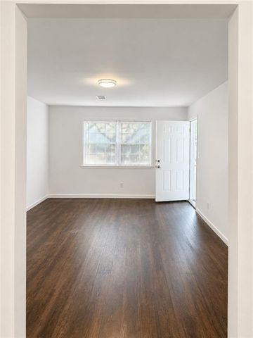 1610 Line Circle, Decatur, GA 30032